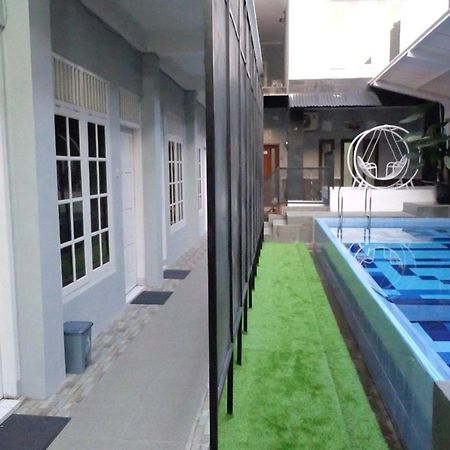 Tamadara Guesthouse Jogja Maguwo ภายนอก รูปภาพ
