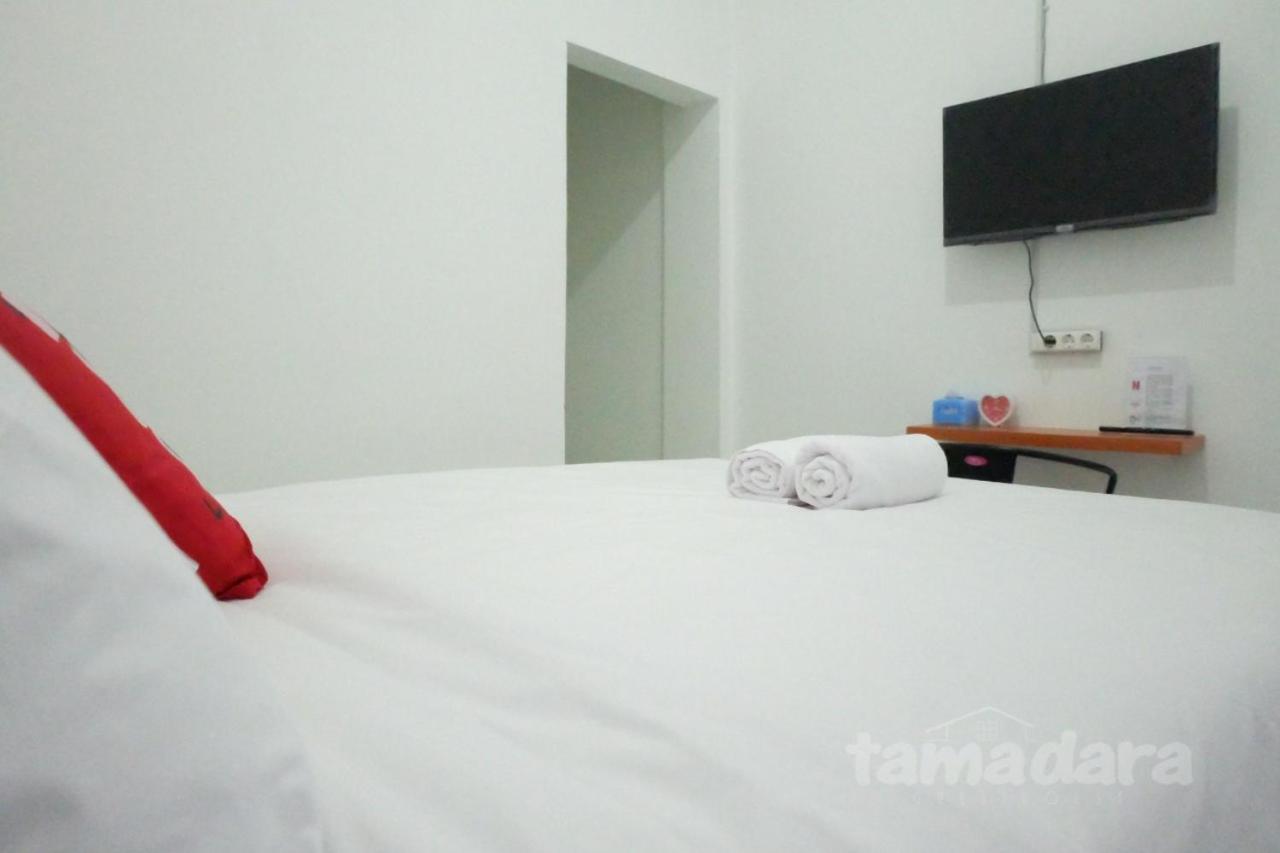 Tamadara Guesthouse Jogja Maguwo ภายนอก รูปภาพ