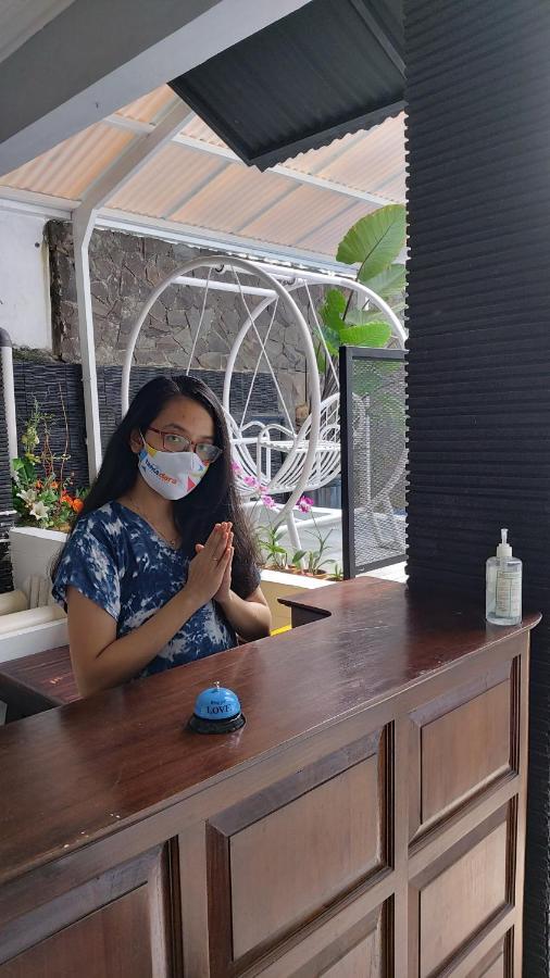 Tamadara Guesthouse Jogja Maguwo ภายนอก รูปภาพ